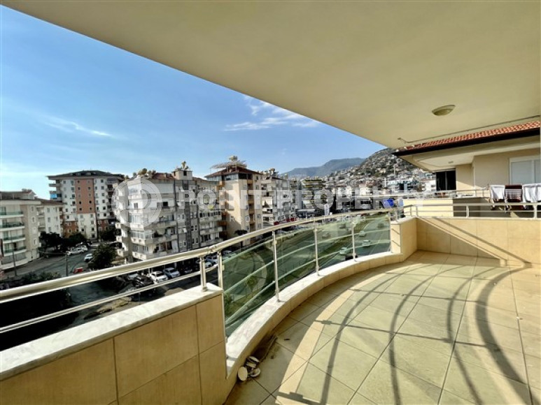 Ухоженная большая квартира с площадью 110 м2 в 300 метрах от городской инфраструктуры, центр Аланьи-id-3513-фото-5