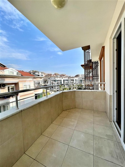 Ухоженная большая квартира с площадью 110 м2 в 300 метрах от городской инфраструктуры, центр Аланьи-id-3513-фото-12