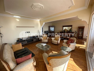 Панорамная квартира 2+1 с видом на море и всего в 50м от пляжа, в самом центре Алании.-id-3515-фото-2