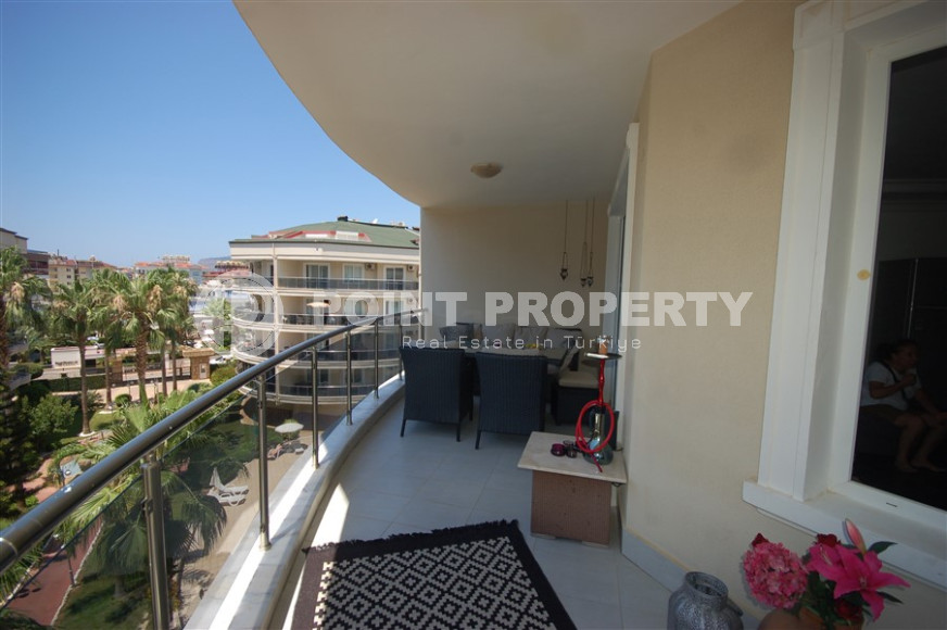 Comfortable three-room apartment 2+1 with an area of 110 m2 from the owner in a large complex in Oba, Alanya, 600 meters from the sea-id-1310-photo-11