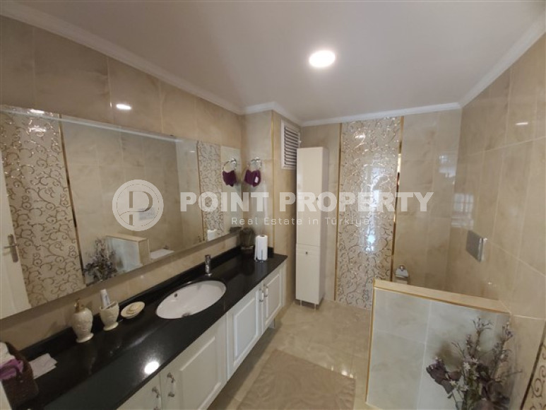 Дворцовый шестикомнатный пентхаус 320 м2 с уникальным интерьером, район нижняя Оба-id-3522-фото-7