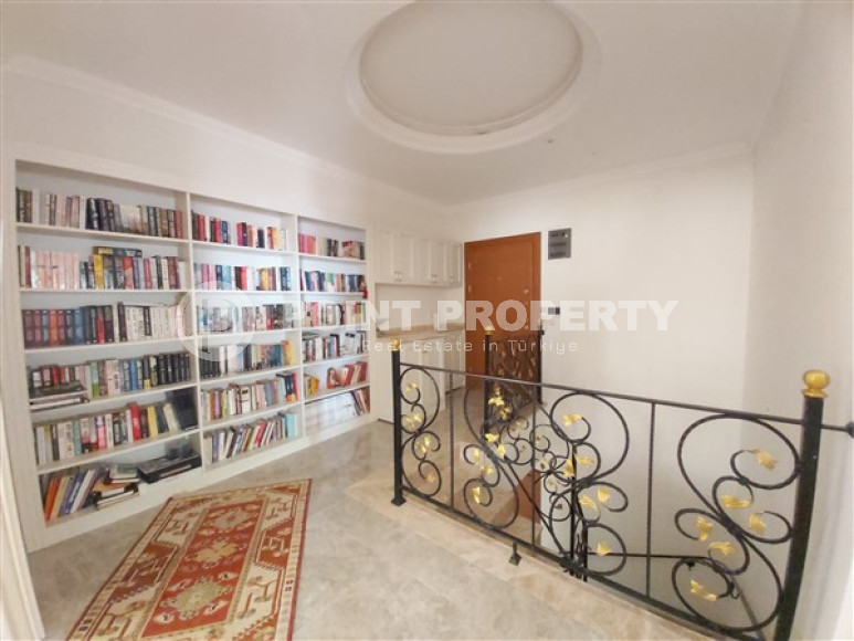 Дворцовый шестикомнатный пентхаус 320 м2 с уникальным интерьером, район нижняя Оба-id-3522-фото-15