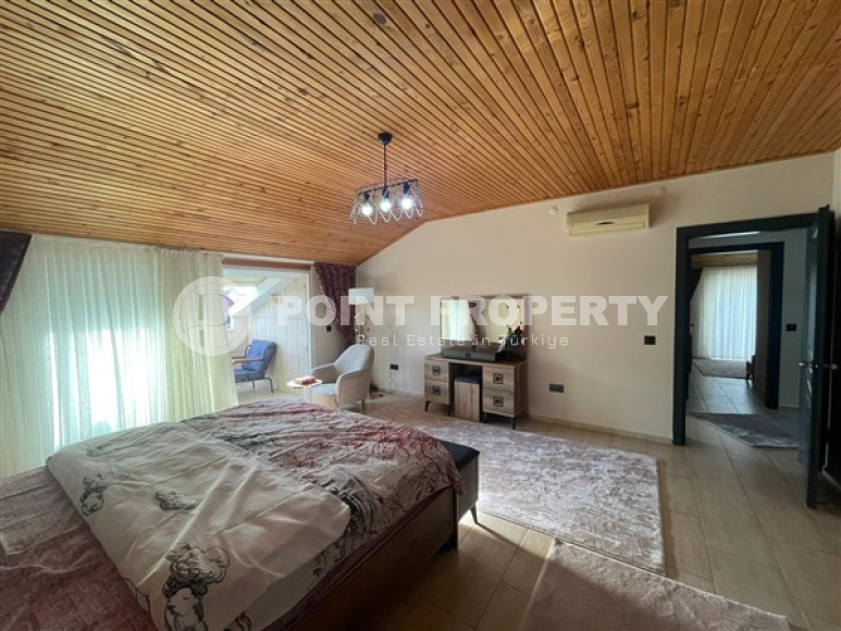 Комфортабельный пентхаус 4+1 и 245 м2 в районе Оба, в 350 метрах от Средиземного моря-id-3524-фото-11