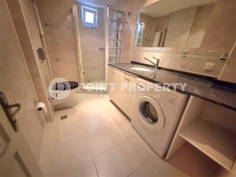 Comfortable apartment 125 m2 with three balconies, Tosmur district-id-3525-photo-12