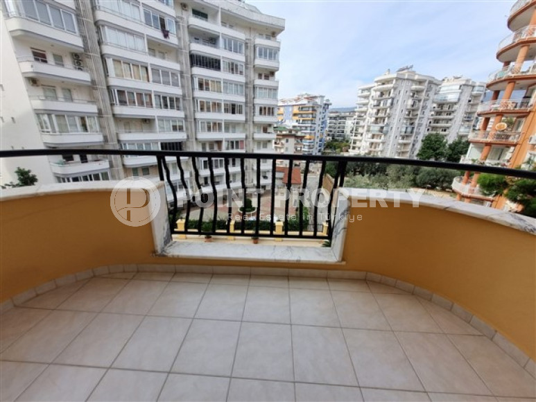 Comfortable apartment 125 m2 with three balconies, Tosmur district-id-3525-photo-15