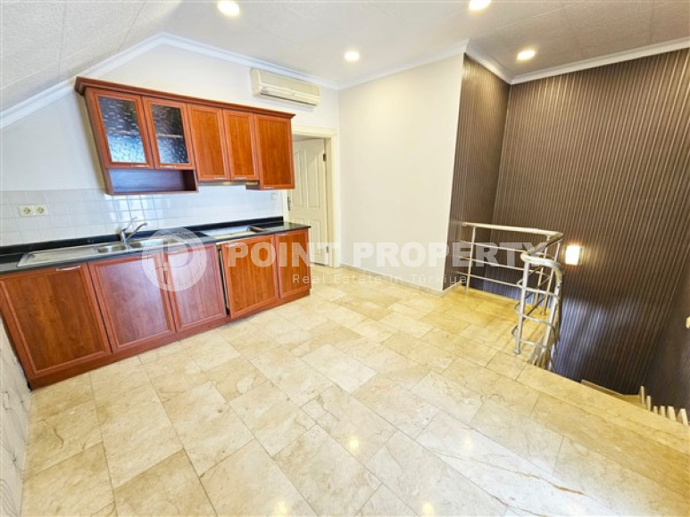 Пентхаус 3+1 195м2 недалеко от моря, в непосредственном соседстве с объектами инфраструктуры.-id-3531-фото-6