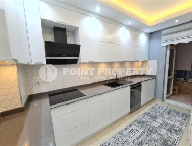 Стильная квартира 2+1 с дизайнерским ремонтом в 400 метрах от моря в самом центре района Оба.-id-3532-фото-5