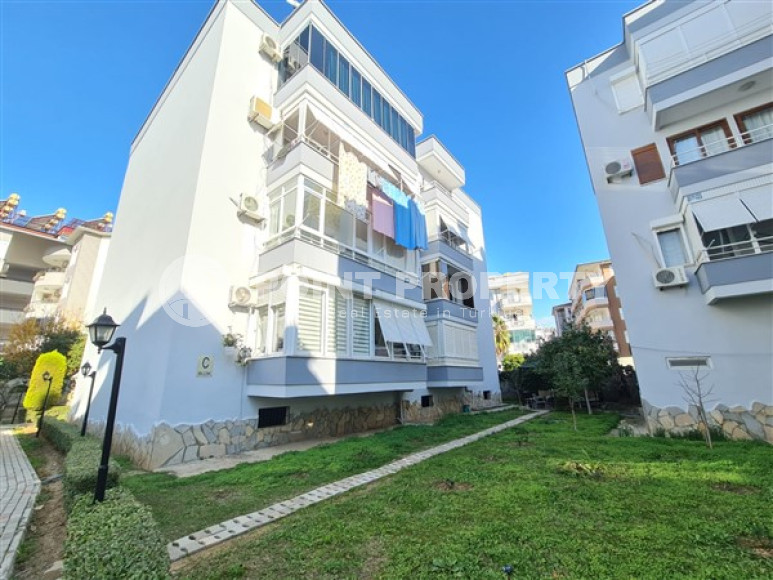 Стильная квартира 2+1 с дизайнерским ремонтом в 400 метрах от моря в самом центре района Оба.-id-3532-фото-11