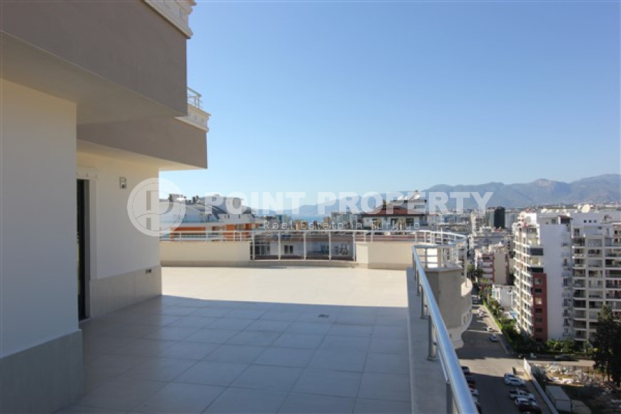 Роскошный дуплекс 520 м2 в 400 метрах от пляжа.-id-3551-фото-4