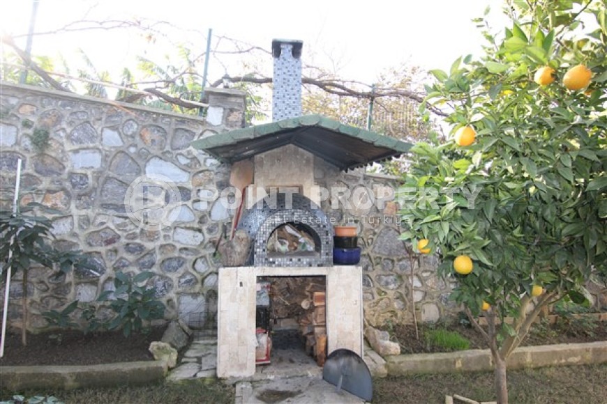 Триплекс 200 м2 с садом и бассейном в элитном районе Каргыджак.-id-3559-фото-4