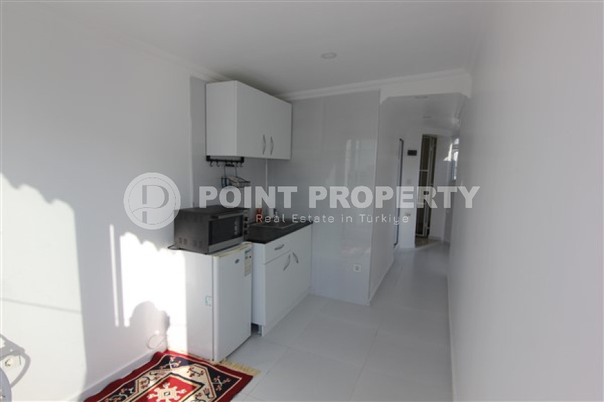 Триплекс 200 м2 с садом и бассейном в элитном районе Каргыджак.-id-3559-фото-12