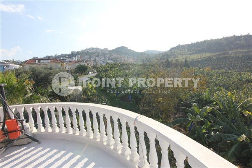 Триплекс 200 м2 с садом и бассейном в элитном районе Каргыджак.-id-3559-фото-15