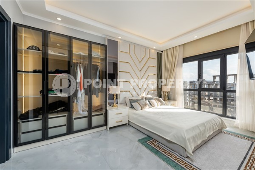 Трёхкомнатные апартаменты 90 м2 в резиденции 2022 года постройки, район Авсаллар-id-3560-фото-2