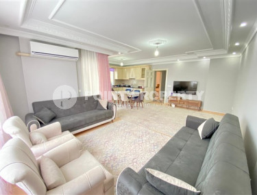 Меблированная квартира 130 м2 с двумя спальнями в 300 метрах от центра района Оба-id-3566-фото-1