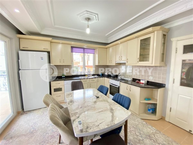 Меблированная квартира 130 м2 с двумя спальнями в 300 метрах от центра района Оба-id-3566-фото-6