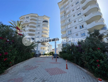 Вместительные апартаменты 110 м2 в комплексе с роскошным садом, район Тосмур-id-3567-фото-3