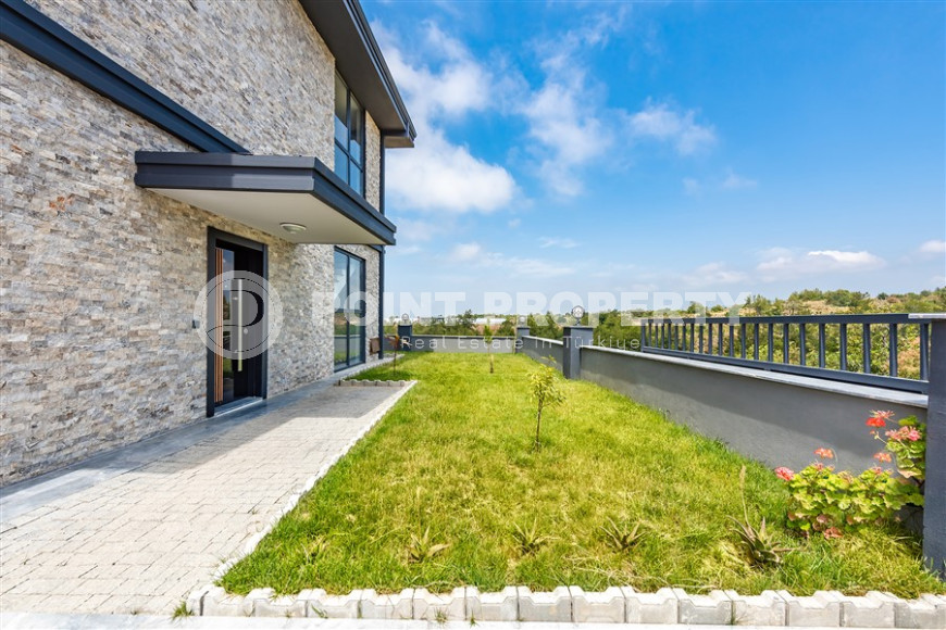 Stylish villa of 240 m2 in the Incekum area with enchanting views of the Mediterranean Sea.-id-1040-photo-5