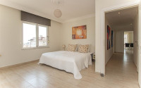 Duplex on the 9th floor with attic with stunning panoramic views of the sea and mountains.-id-3594-photo-3