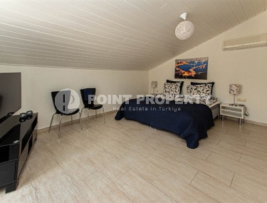 Дуплекс на 9-м этаже с мансардой с потрясающим панорамным видом на море и горы.-id-3594-фото-5