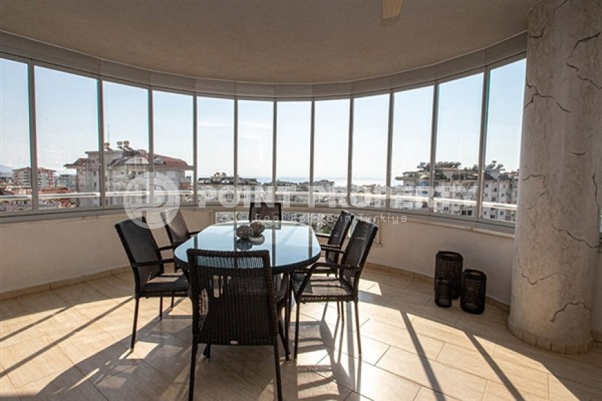 Duplex on the 9th floor with attic with stunning panoramic views of the sea and mountains.-id-3594-photo-12