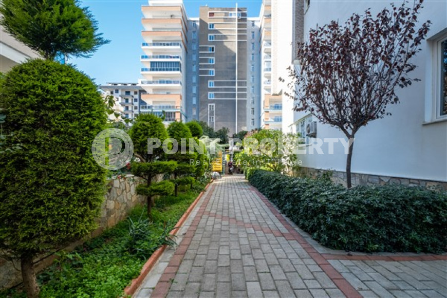 Spacious one bedroom apartment in the center of Mahmutlar.-id-3598-photo-8