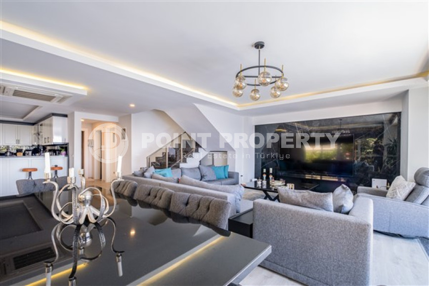 Роскошная вилла 3+1 с панорамным видом на море в районе Каргыджак.-id-3599-фото-2