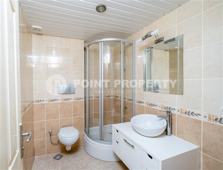 Двухуровневые апартаменты 3+1 в 6 километрах от моря в центральном районе Аланьи.-id-3600-фото-7