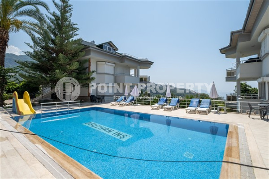 Двухуровневые апартаменты 3+1 в 6 километрах от моря в центральном районе Аланьи.-id-3600-фото-14