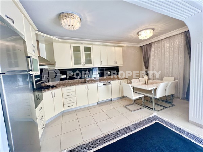 Очаровательные апартаменты 140 м2 на 2 этаже высотного здания в районе Махмутлар-id-3604-фото-2