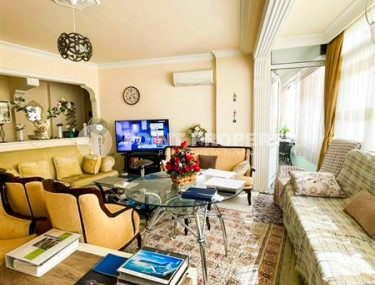 Ухоженная квартира 65 м2 с планировкой 1+1 в самом центре Аланьи-id-3606-фото-1