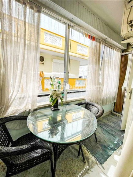 Ухоженная квартира 65 м2 с планировкой 1+1 в самом центре Аланьи-id-3606-фото-9