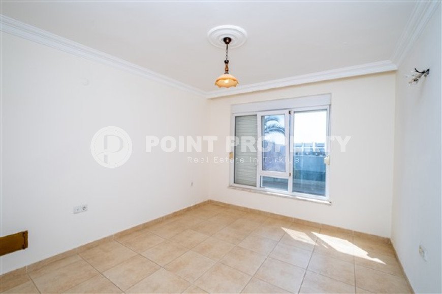 Двухуровневая квартира 3+1 с площадью 182 м2 на удалении от моря в районе Тепе, Аланья-id-3608-фото-12