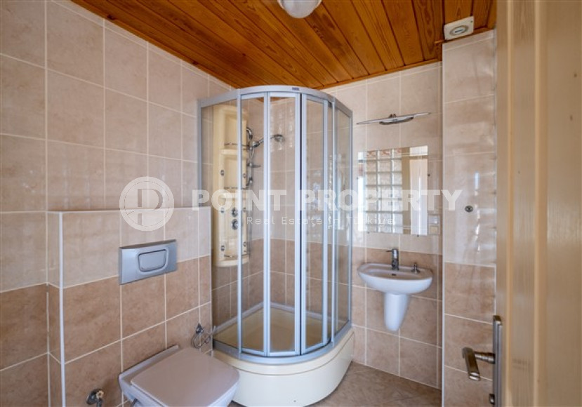 Двухуровневая квартира 3+1 с площадью 182 м2 на удалении от моря в районе Тепе, Аланья-id-3608-фото-19