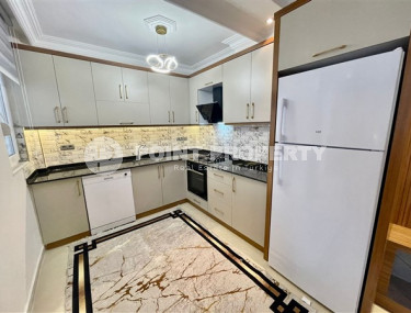 Великолепный дуплекс на 6-м этаже с мансардой в современном районе Тюрклер.-id-3611-фото-5