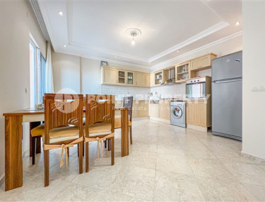 Bright, cozy apartment within walking distance from the sea in a residential complex with a swimming pool and garden.-id-3614-photo-3