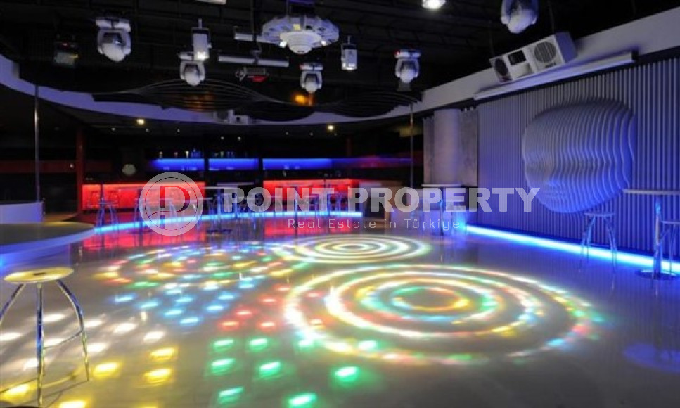 Просторный дуплекс 3+1 с бассейном и небольшим двориком в престижном районе Каргыджак.-id-3619-фото-19