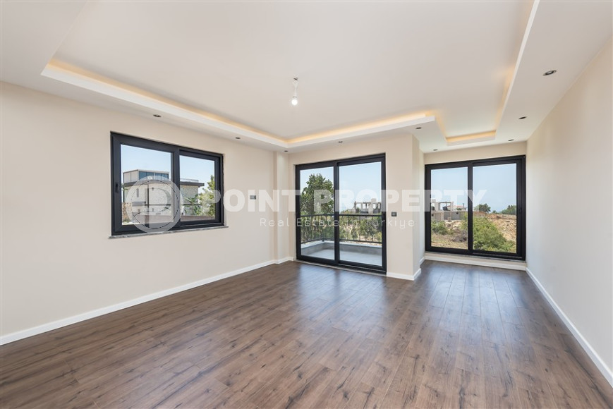 Stylish villa of 240 m2 in the Incekum area with enchanting views of the Mediterranean Sea.-id-1040-photo-13