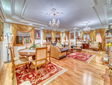 Просторный светлый дуплекс в 900 метрах от пляжа и набережной.-id-3631-фото-1