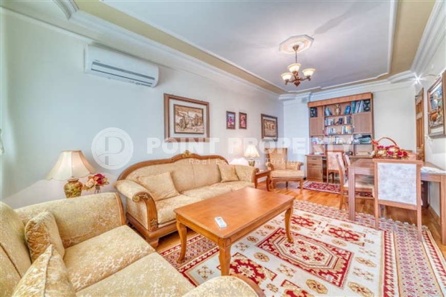 Просторный светлый дуплекс в 900 метрах от пляжа и набережной.-id-3631-фото-3