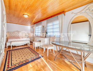 Просторный светлый дуплекс в 900 метрах от пляжа и набережной.-id-3631-фото-4