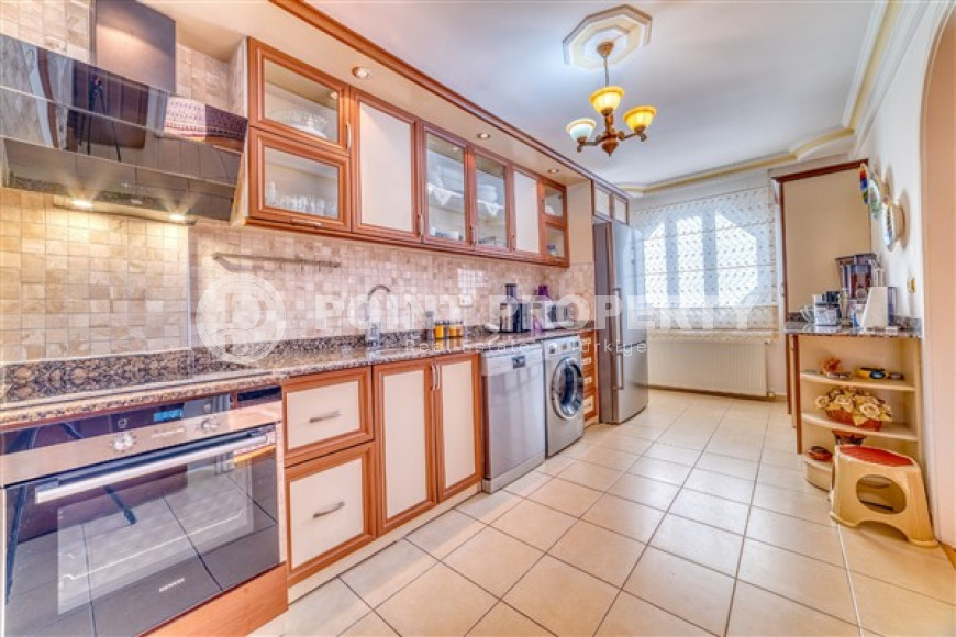 Просторный светлый дуплекс в 900 метрах от пляжа и набережной.-id-3631-фото-11