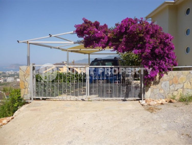 Двухуровневая вилла 3+1 с собственным садом 500 м2.-id-3632-фото-3