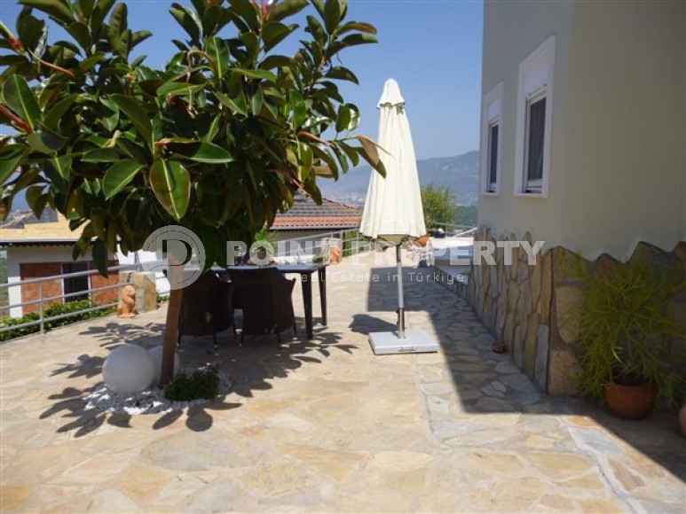 Двухуровневая вилла 3+1 с собственным садом 500 м2.-id-3632-фото-5