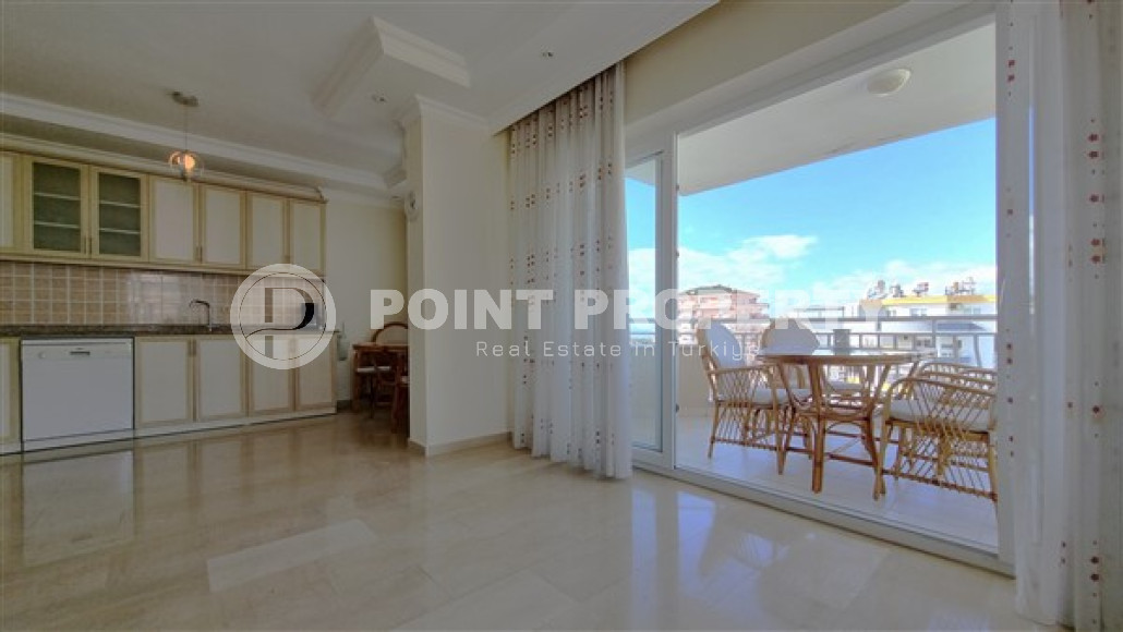 Двухуровневая квартира 4+1 в 400 метрах от моря в центре района Махмутлар.-id-3637-фото-2