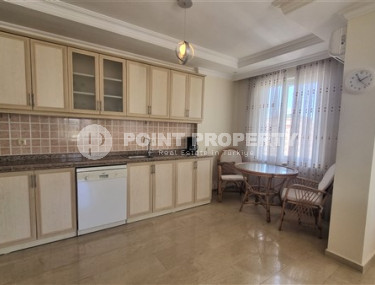 Двухуровневая квартира 4+1 в 400 метрах от моря в центре района Махмутлар.-id-3637-фото-3