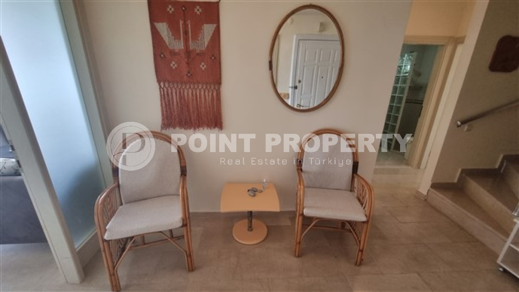 Двухуровневая квартира 4+1 в 400 метрах от моря в центре района Махмутлар.-id-3637-фото-7