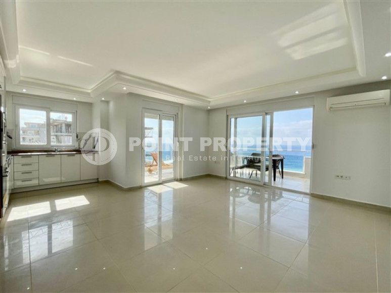 Просторная квартира 2+1, общей площадью 120 м2, на первой линии.-id-3638-фото-2