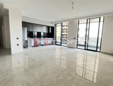 New apartments with high-quality renovation 450 meters from the sea, Mahmutlar district-id-3642-photo-1