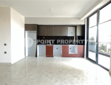 New apartments with high-quality renovation 450 meters from the sea, Mahmutlar district-id-3642-photo-2