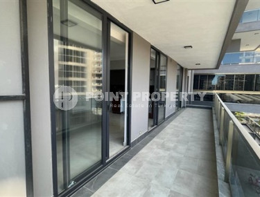 New apartments with high-quality renovation 450 meters from the sea, Mahmutlar district-id-3642-photo-3